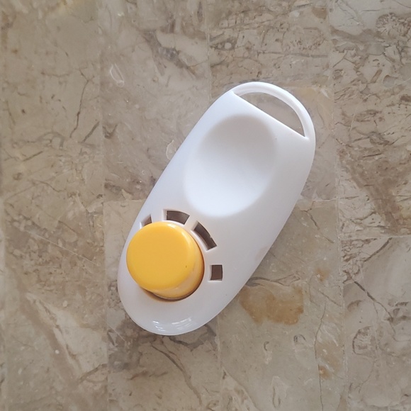 Dog Training Snap Tool - Picture 2 of 2